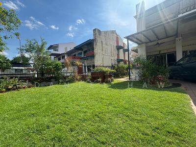 For Sale - ⭐️⭐️LANDED7772@ Golden Hills Estate Value Buy Terrace