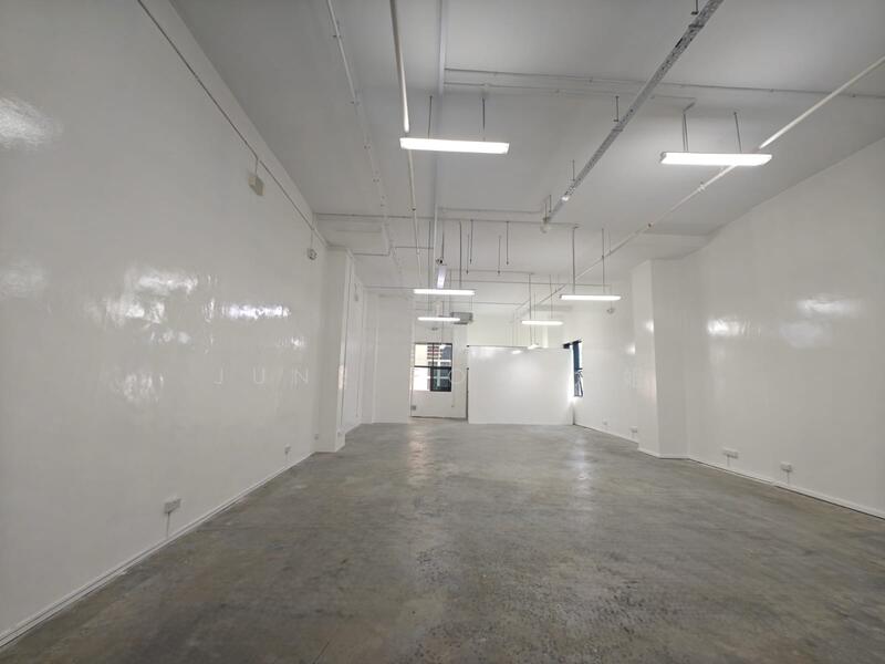 B1 Factory at Pasir Panjang - High Ceiling, , 5,166 sqft, Light Industrial (B1) For Rent, by June Foo 六姐, 60163232 - CommercialGuru.com.sg