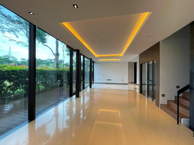 For Rent - The Green Collection Modern terrace Golf Course view