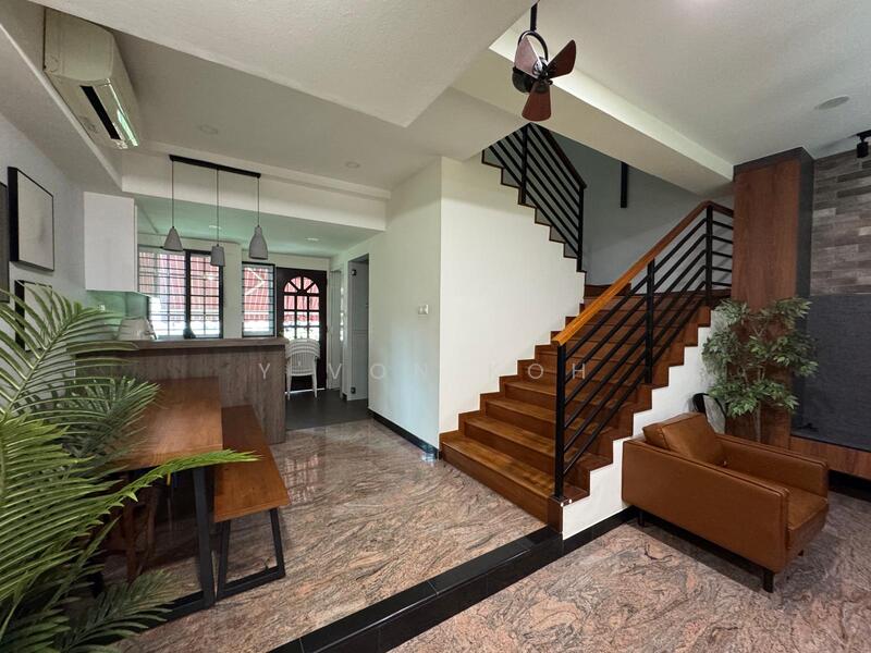 For Rent - Marine Garden