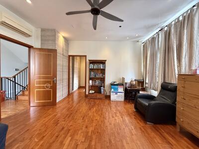 For Sale - ⭐️⭐️ LANDED7772@ D20 Built up Corner Terrace ☎️ GL 92787772