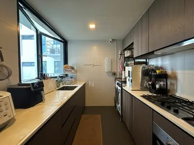 For Sale - Riverparc Residence