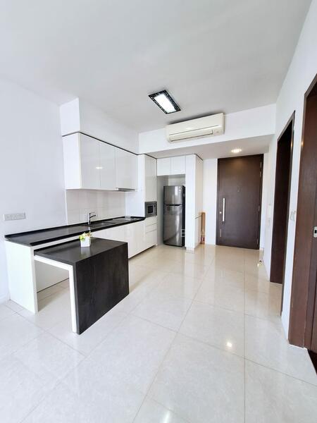 For Sale - CHEAP!! SUPER CONVINIENT!! WALK TO MRT!!