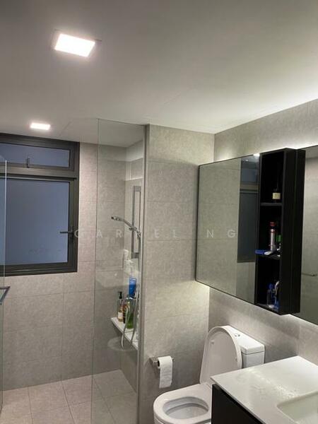 master bedroom toilet