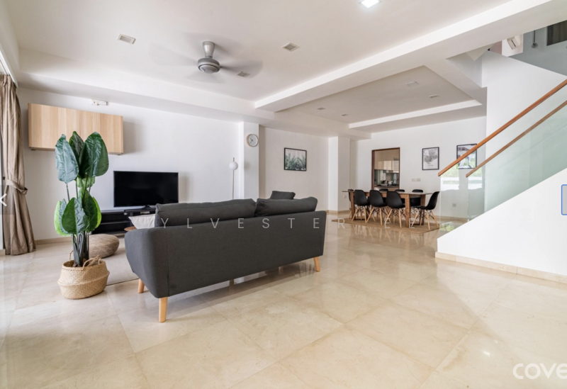 For Rent - Master Ensuite Room @ Landed House, 3rd Floor, 132 Lorong Sarina