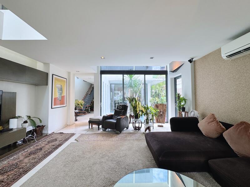 For Sale - Jalan Rindu