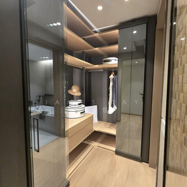 Master Bedroom Walk-in Closet