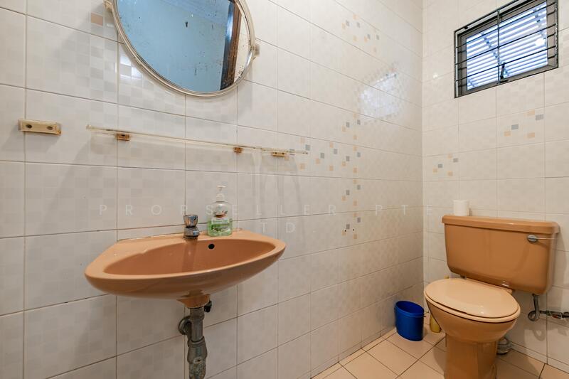 For Rent - Hua Guan Estate