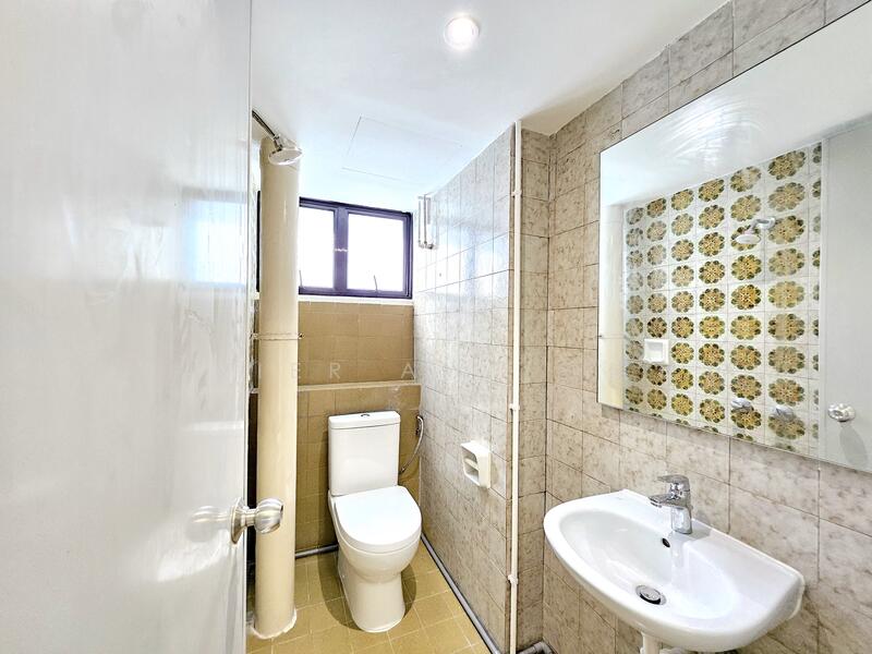 Chancery Court, 36A Dunearn Road, 2 Bedrooms, 926 sqft, Condominium For Rent, by Xavier Aw (欧伟廷), 60163797 - Bathroom - PropertyGuru.com.sg