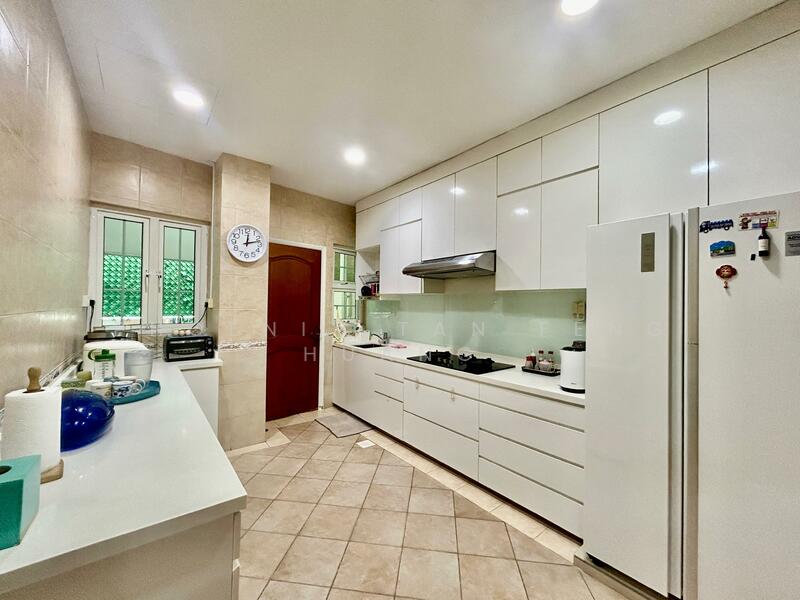 $1,3xx psf elevated 2.5-sty Semi-d with natural basement @ Chuan Dr, Hougang / Punggol / Sengkang, 5 Bedrooms, 2,997 sqft, Semi-Detached House For Sale, by Phoenix Tan Feng Huang, 60163901 - PropertyGuru.com.sg