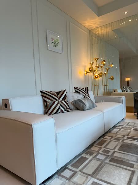 The Ritz-Carlton Residences, 65 Cairnhill Road, 4 Bedrooms, 2,831 sqft, Condominium For Sale, by Delvin Lim, 60164013 - Living Room - PropertyGuru.com.sg