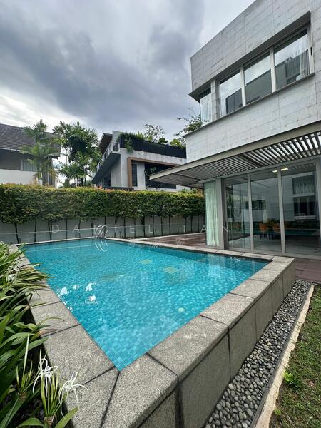 For Rent - 5 Bedrooms + Private Lift & Swimming Pool | 1 min walk to MRT | Within 1km to ACS