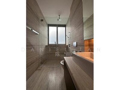 For Rent - 5 Bedrooms + Private Lift & Swimming Pool | 1 min walk to MRT | Within 1km to ACS