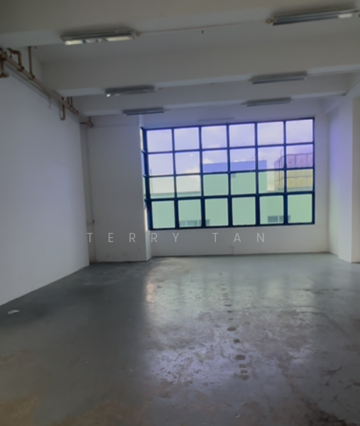 Heng Loong Building, 61 Bukit Batok Crescent, Dairy Farm / Bukit Panjang / Choa Chu Kang, 1,800 sqft, Light Industrial (B1) For Rent, by Terry Tan, 60164305 - Study - CommercialGuru.com.sg