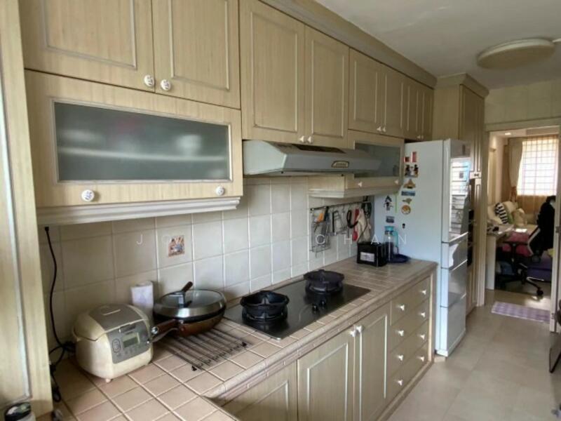 For Sale - New Listing 3rm Hdb Flat Near Mrt for Sale