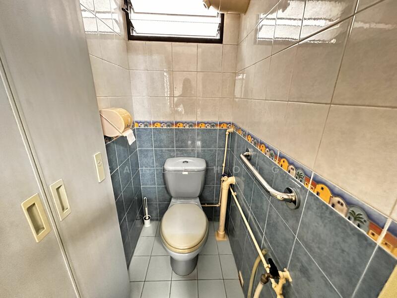 For Sale - 214 Boon Lay Place
