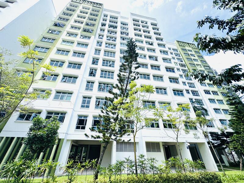 For Sale - 513C Yishun Street 51