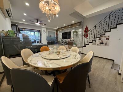 For Sale - Kew Residencia