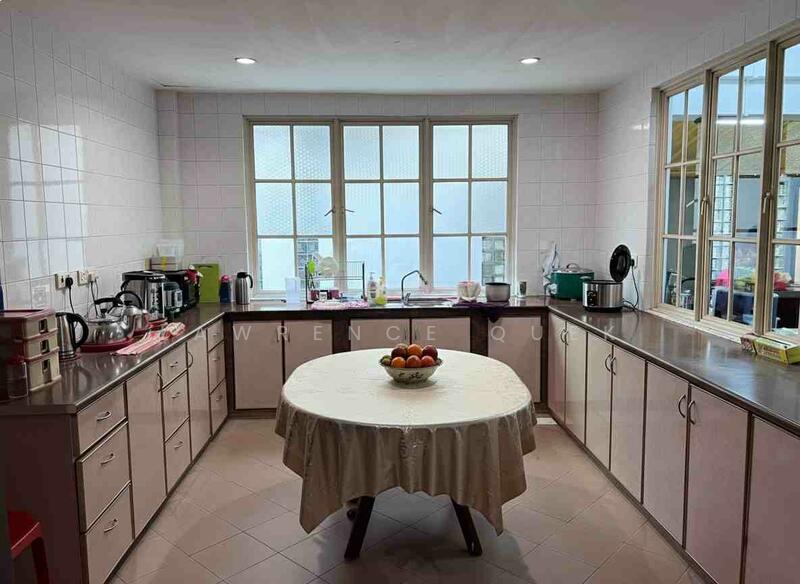 Dry Kitchen