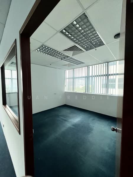 Frontech Centre, 15 Jalan Kilang Barat, 1,765 sqft, Light Industrial (B1) For Rent, by Fuan Freddie, 60165143 - Interior - CommercialGuru.com.sg