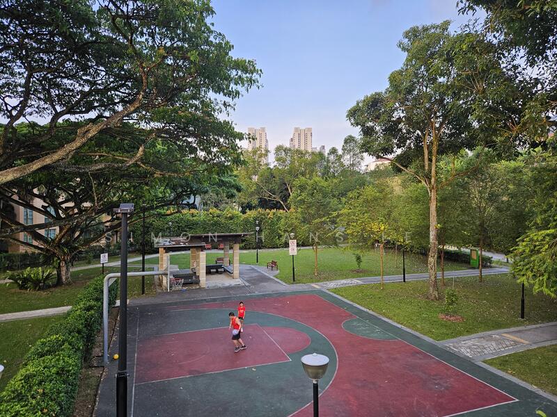 Play basketball like James LeBron