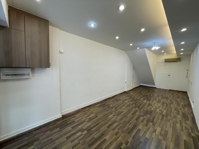 Under District 3, Jalan Bukit Merah, Jalan Bukit Merah, 360 sqft, Shop / Shophouse For Rent, by Jess Chan, 60165254 - Living Room - CommercialGuru.com.sg
