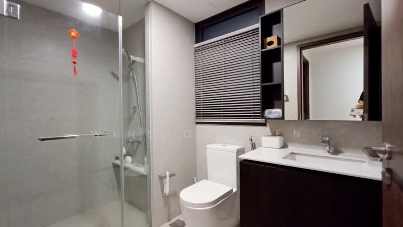 iNz Residence Condominium For Sale at S$ 2,450,000 | PropertyGuru Singapore - Common Toilet (Lower Level)