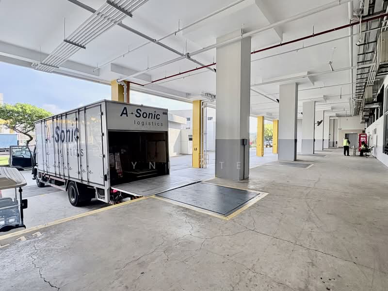 Tradehub 21, 8 Boon Lay Way, 1,711 sqft, Light Industrial (B1) For Rent, by Lynda Teo, 60165400 - Loading bay - CommercialGuru.com.sg