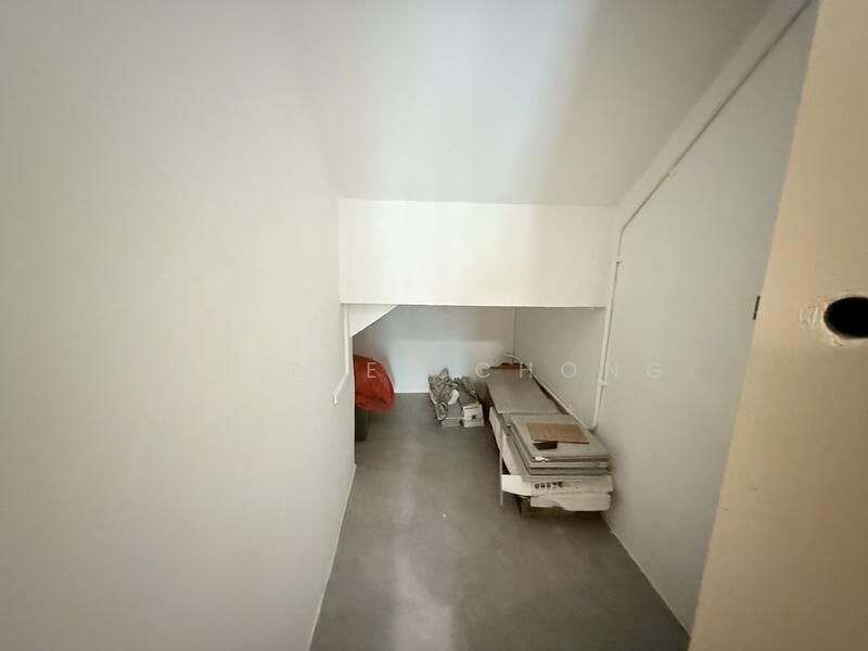 1st Storey Storage (Under Stairs)