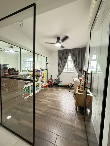 95C Henderson Road, 95C Henderson Road, 3 Bedrooms, 1,001 sqft, HDB Flat For Sale, by Alicia Yang, 60165813 - Interior - PropertyGuru.com.sg