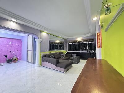 For Sale - 825 Jurong West Street 81