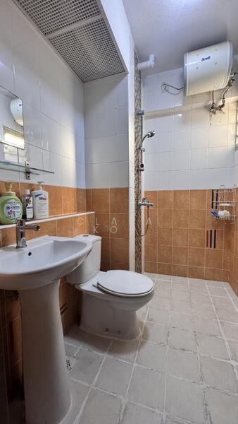 For Rent - 61C Strathmore Avenue