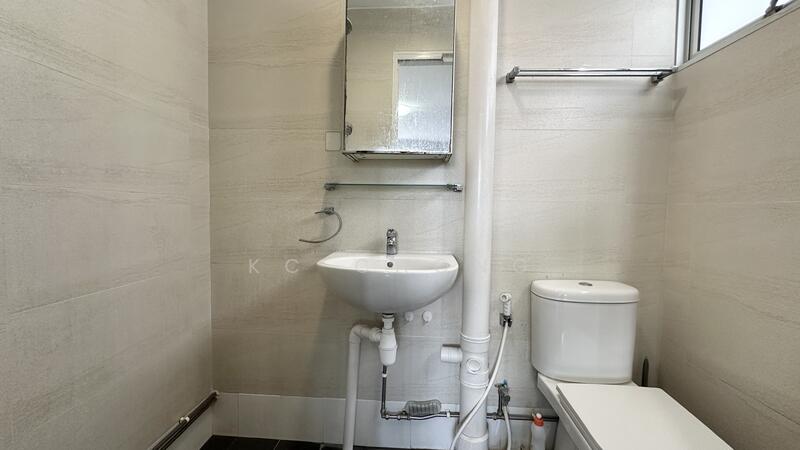 124 Paya Lebar Way, Point Block, 5 Room