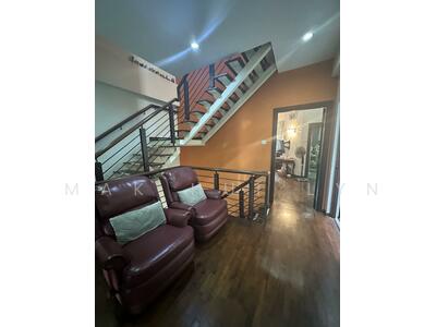 For Sale - Move In Condition 2.5 Storey Inter-Terrace in Siglap