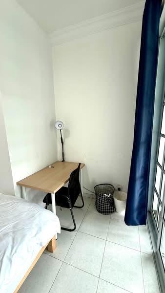 Villa De West, 385 Pasir Panjang Road, Room Rental, 100 sqft, Condominium For Rent, by Linda Ho, 60166293 - Study - PropertyGuru.com.sg