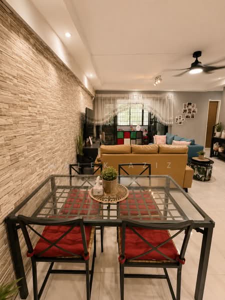 537 Woodlands Drive 16, 537 Woodlands Drive 16, 3 Bedrooms, 1,238 sqft, HDB Flat For Sale, by Malek Aziz, 60166731 - Living Room - PropertyGuru.com.sg