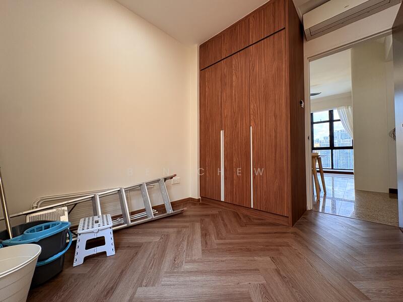For Rent - Dover Parkview