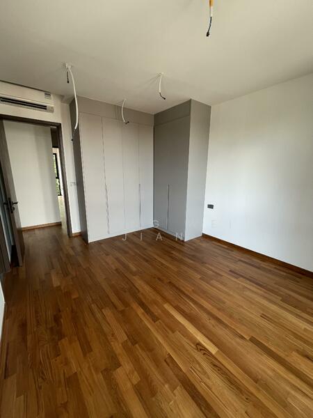 En-suite bedroom