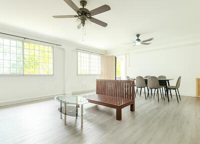 For Sale - 440 Yishun Avenue 11