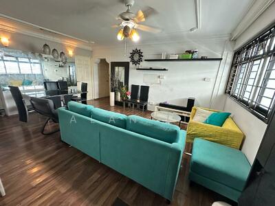 For Sale - 414 Ang Mo Kio Avenue 10