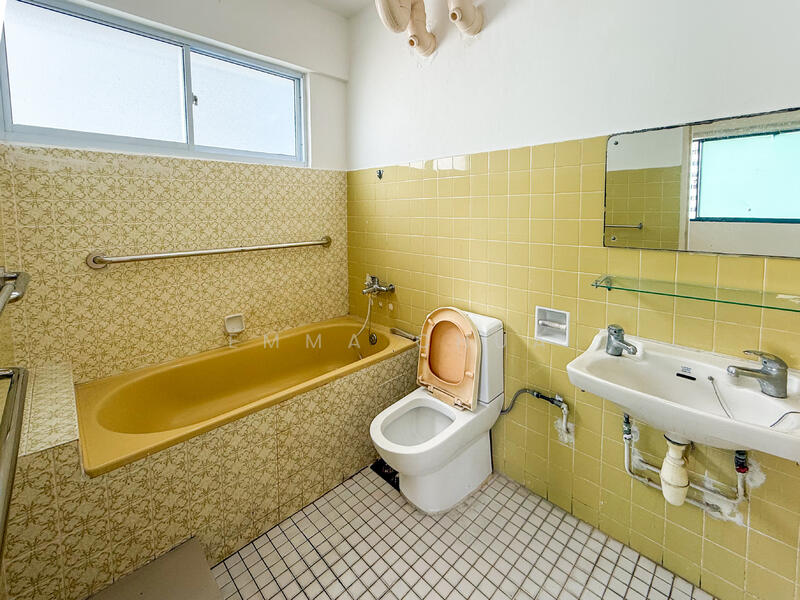 Master Bedroom Ensuite Bath