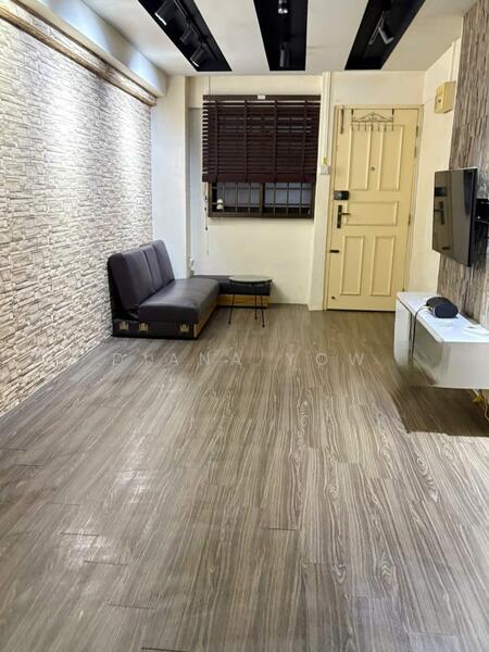 For Rent - 102 Aljunied Crescent