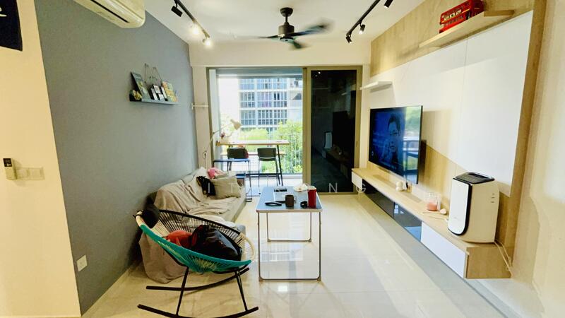 Spacious sitting room