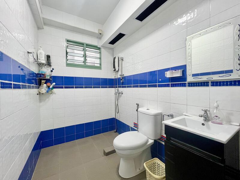 Common Bathroom 