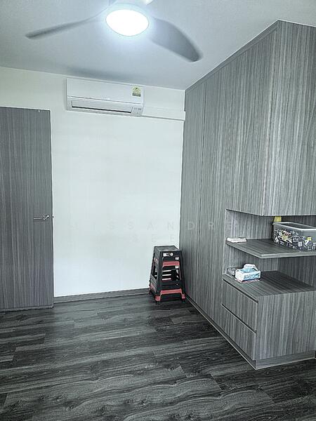 Bed & mattress will be provided 