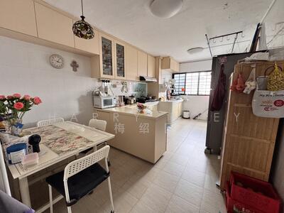 For Sale - 608 Ang Mo Kio Avenue 5