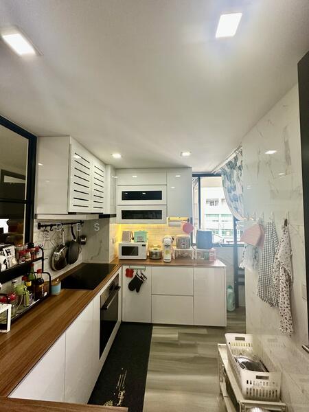 For Rent - Riverparc Residence