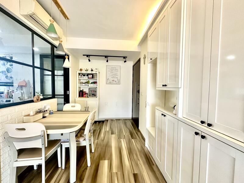 For Rent - Riverparc Residence