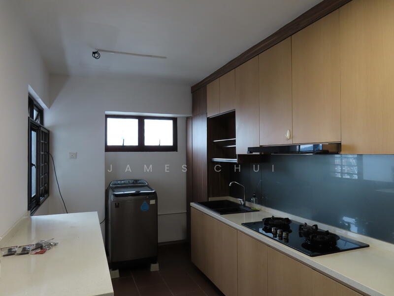 For Rent - 18 Dover Crescent