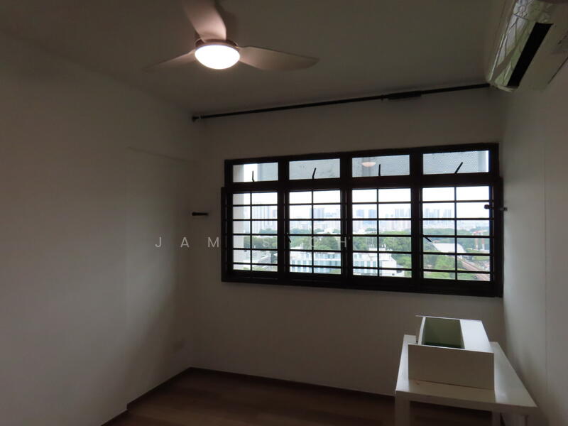 For Rent - 18 Dover Crescent